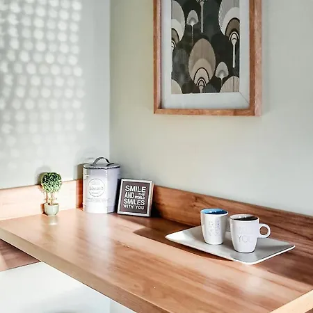 Helios Apartment *